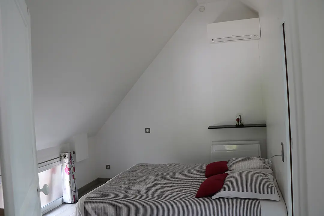 Gîte le Lido de Sézanne appartement le roseline confortable moderne accès jardin et extérieur douche cuisine une chambre séparée lit double endroit tranquille appartement le roseline confortable moderne accès jardin et extérieur douche cuisine une chambre séparée lit double endroit tranquille Le Lido gîte et logement
